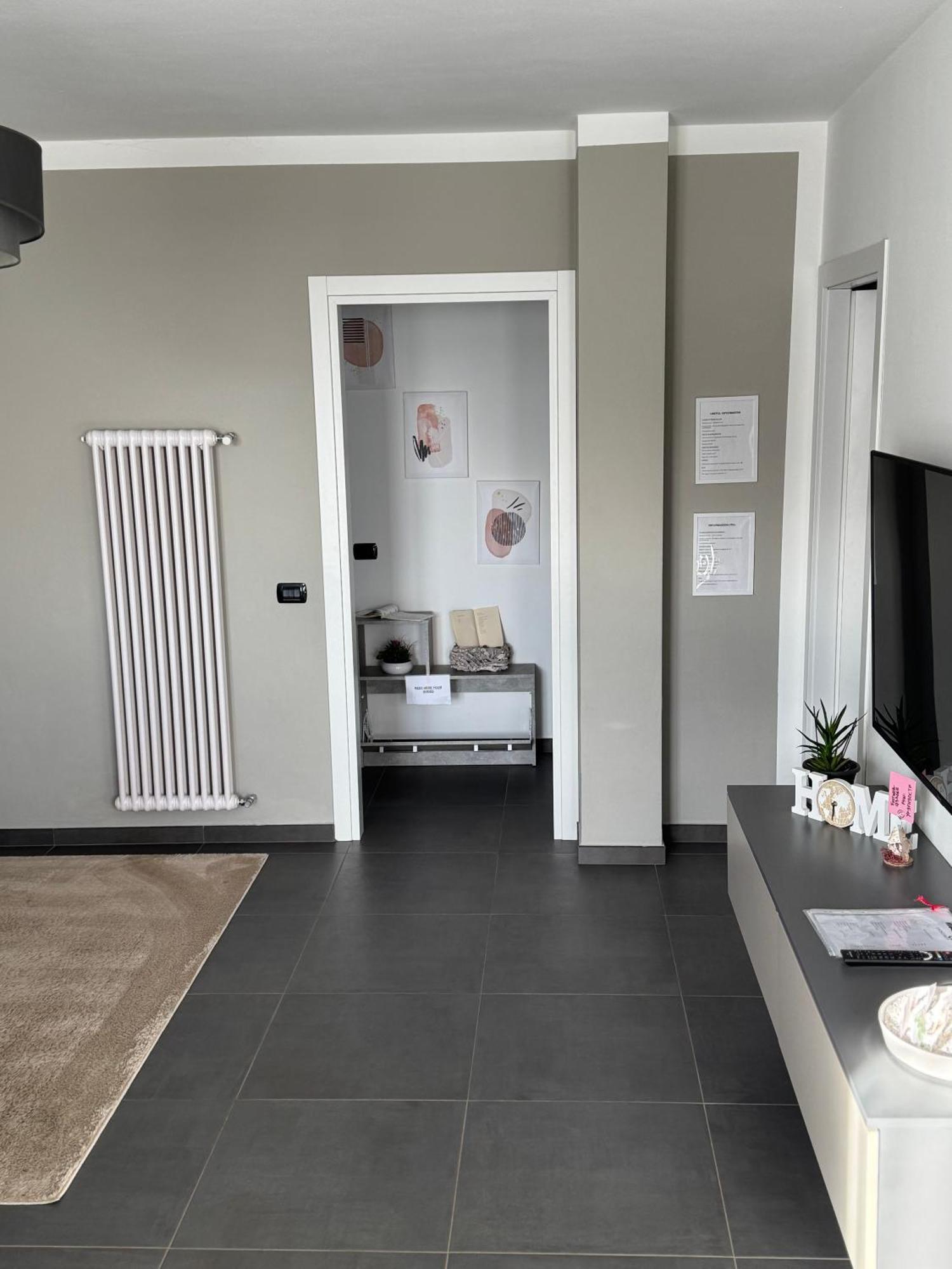 Miky'S Home Leggiuno Luaran gambar